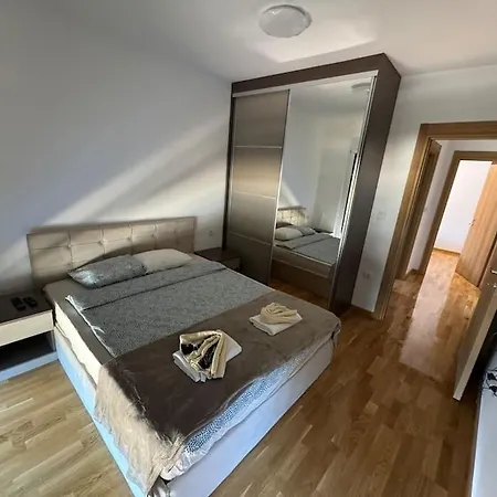 Royal Queen Apartment
